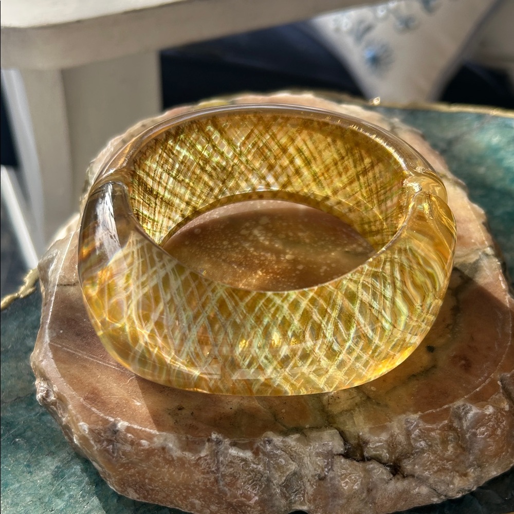 Vintage Wide Wavy Chunky Lucite Clamper Bracelet